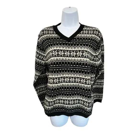 NWT St. John’s Bay Washable Lambswool V-Neck Sweater – Size L - Picture 1 of 5